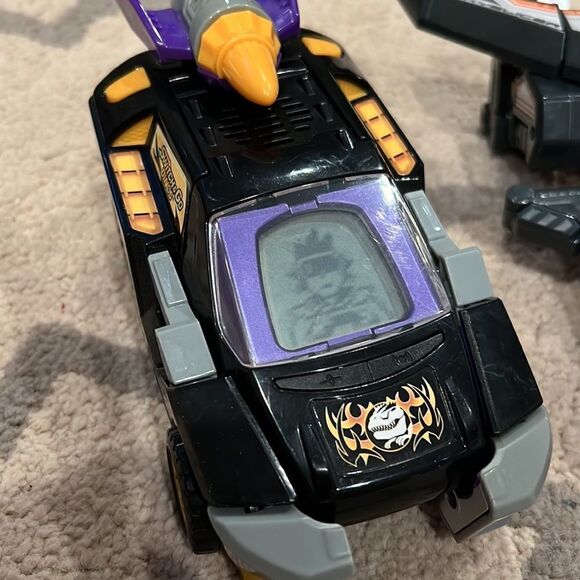V-tech switch and go dinos in great used condition. All electronics functioning - Picture 2 of 6